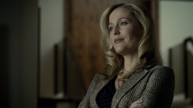 20130617-gillian-anderson-hannibal-something-to-smile-about.jpg