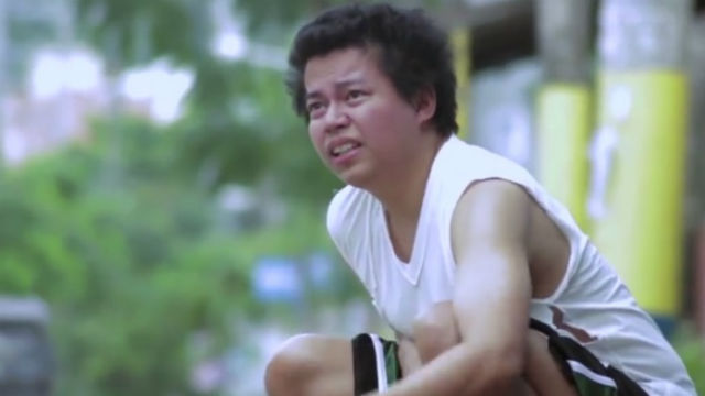 JUNJUN. Nathaniel Cruz's winning video shows how social media has become a part of the Pinoy life. Screengrab from YouTube (America Meet World)