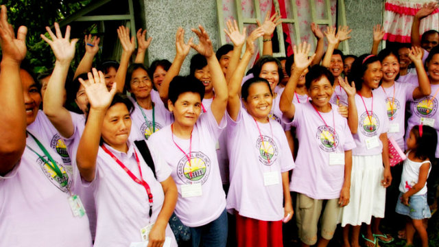 PROUD WOMEN. CARD MRI is changing the lives of millions of Filipinas and their families nationwide. Photo taken from the CARD MRI website.