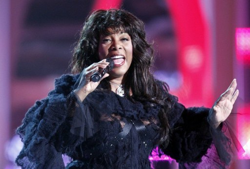 PASSED AWAY. American singer Donna Summer dies of cancer. In this file photo, she performs during the Nobel Peace Prize Concert in Oslo Spektrum, December 2009. AFP photo