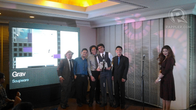 SOUPWARE'S GLORY. Team Soupware accepts their Open Class Award for Grav.