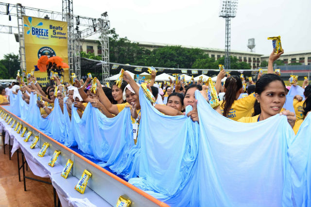 SOILED. Organizers of the event had to soil the fabric before it will be washed by over two thousand women.
