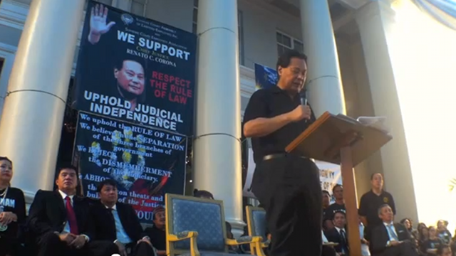 DEFIANT. Chief Justice Renato Corona delivers a speech before supporters and Supreme Court employees in a rally at the Supreme Court grounds held before the impeachment trial started [FILE PHOTO]