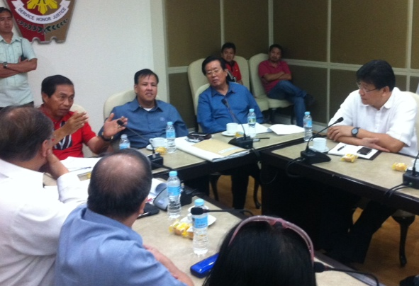 OCULAR INSPECTION. Sec Robredo failed to break the stalemate during the 4-hour meeting at Camp Crame, but he persuaded SM to give in to the demand of protesters to conduct an ocular inspection of the expansion site