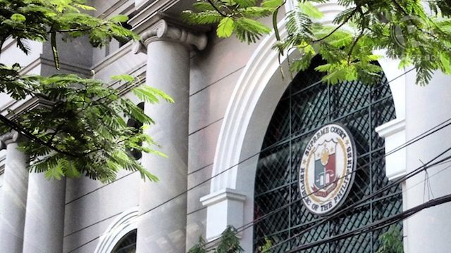UNCONSTITUTIONAL? A former Manila councilor questions the constitutionality of the lump-sum filled 2014 budget before the Supreme Court. File photo by Rappler 