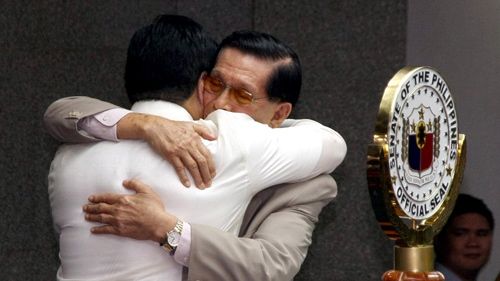 DRAMATIC RESIGNATION. Pimentel and Zubiri's feud culminated in Zubiri's resignation and the eventual oath-taking of Pimentel as senator. File photo from Senate website 