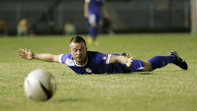 SCHROCK SHOCK. Stephan Schrock has resigned from the Philippine national football team. File photo by Rappler/Josh Albelda.