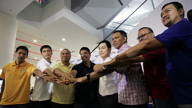 REBUILDING. Coach Nash Racela (most left) is working on rebuilding the FEU Tamaraws basketball team. File Photo by Josh Albelda/Rappler