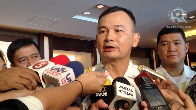 CONFIDENT. Navy chief Vice Admiral Jose Luis Alano chats with reporters. Photo by Carmela Fonbuena/Rappler
