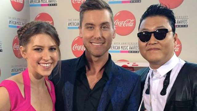 NEW MEDIA HONOREE. Korean viral sensation Psy received the award from Lance Bass. Image from Psy's Facebook page
