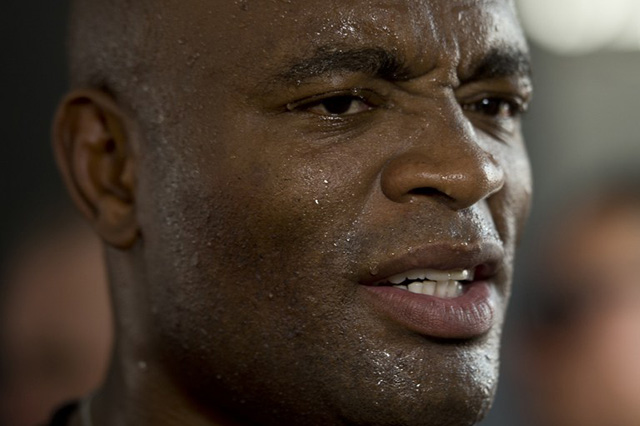 NOT A FIRST. Anderson Silva's gruesome injury is not the first the sports world has seen. File photo by AFP