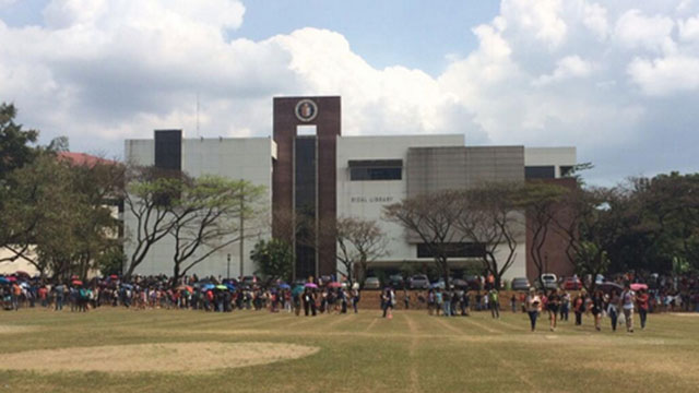 EVACUATED. Students of the Ateneo de Manila University were asked to vacate the campus. Photo by Colene Arcaina
