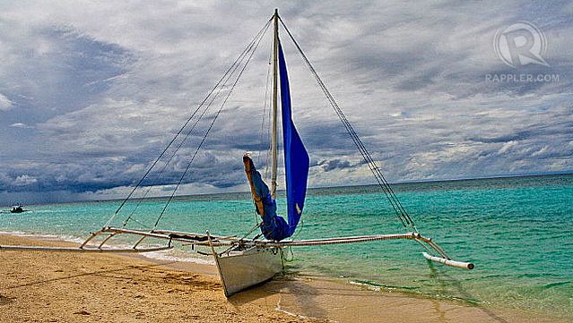 HOT DAYS, HOTTER NIGHTS. Boracay's by-the-beach bars, day-long parties and white sand beaches make it a top Nightlife destination, say the clients of Agoda.com. All photos by Roopak Ramachandran Nair