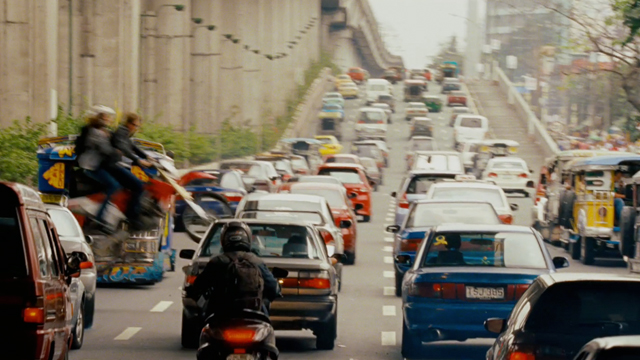 Bourne Legacy aims to be realistic as it captures traffic-heavy Manila