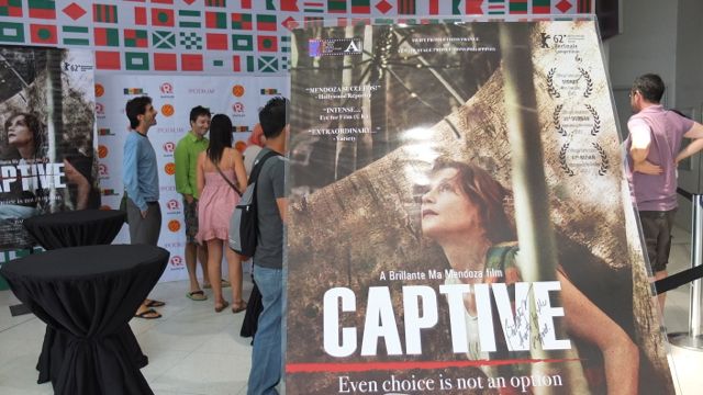 AT THE AUGUST 18 bloggers' screening in The Podium, Ortigas that Rappler covered. Photo by Pia Ranada