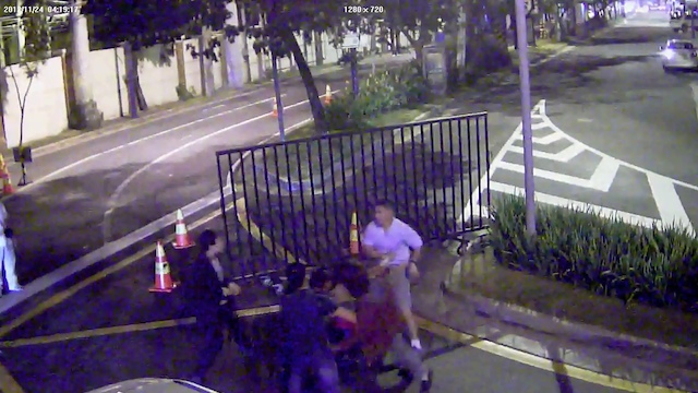 CAUGHT ON TAPE. This CCTV video shows the brawl that ended with the victim stabbed to death just outside of the upscale Rockwell residential area. Screenshot from video courtesy of Makati police