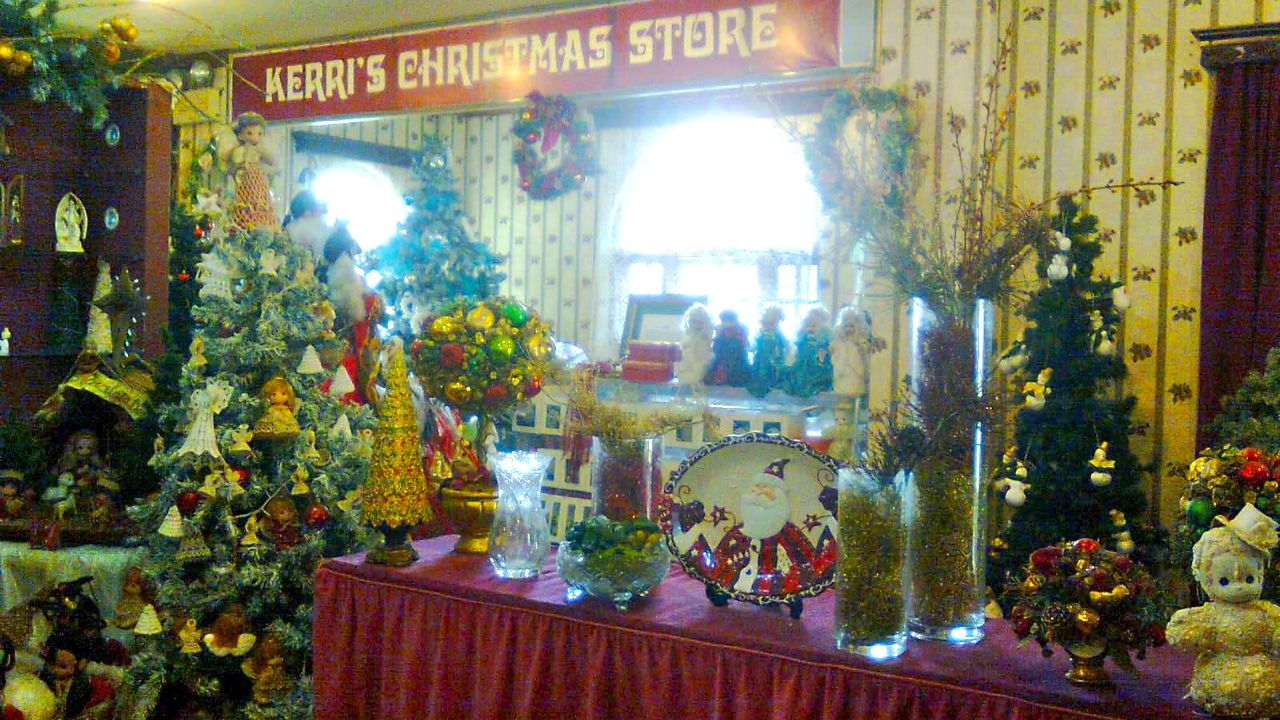 MUSEUM OF CHRISTMAS. Christmas, Christmas everywhere!