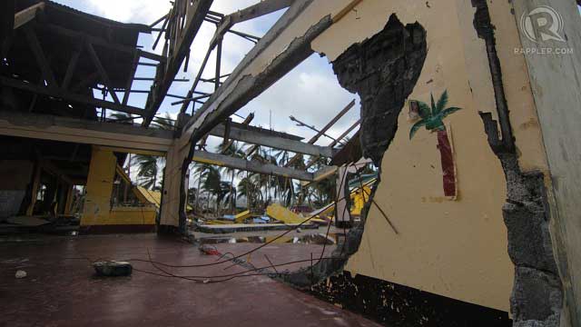 RUINS. The inside view of what was once a high school classroom in Hernani, Eastern Samar. File photo by Franz Lopez/Rappler