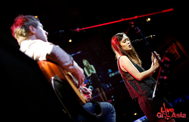 SIGNIFICANT OTHER. Danny Bemrose (left) of Scars on 45 performing with Dia at the Hard Rock Cafe