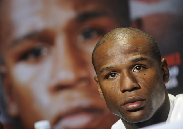 FRIDAY. Floyd Mayweather Jr. has until Friday, July 3 to decide whether or not he intends to remain as the championship committee’s welterweight titleholder. File Photo by Emmanuel Dunand/AFP