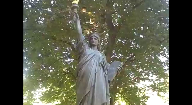THE LIBERTY MINI-ME known as the 'French Statue of Liberty' at the Luxembourg Gardens. Screen grab from YouTube