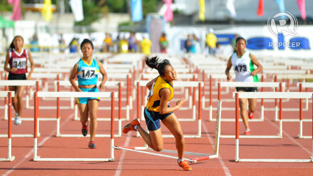 110M HURDLES. Photo by Rappler/Roy Secretario.