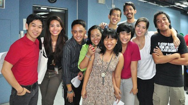 FUN TOO. After the hard work, interns take time out to pose with members of the Rappler team.