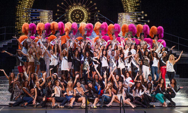 Rehearsals, perhaps? Try to spot Janine.