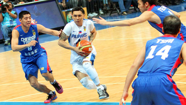 PILIPINAS VS THE WORLD. Jimmy Alapag played a key role in Gilas securing a spot in the FIBA World Cup. Can the squad pull off similar heroics again? Photo by FIBA Asia/Nuki Sabio.