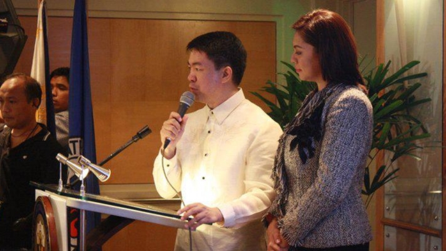 'NOT A WIFE BEATER.' Pimentel's estranged wife, Jewel May Lobaton, denies the claim of Migz Zubiri that she is a battered wife. File photo from Pimentel's Facebook page 