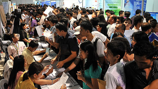 JOBS NEEDED. While the Philippine economy enjoyed highs in 2012, millions of Filipinos are in search of decent jobs. Photo by AFP.