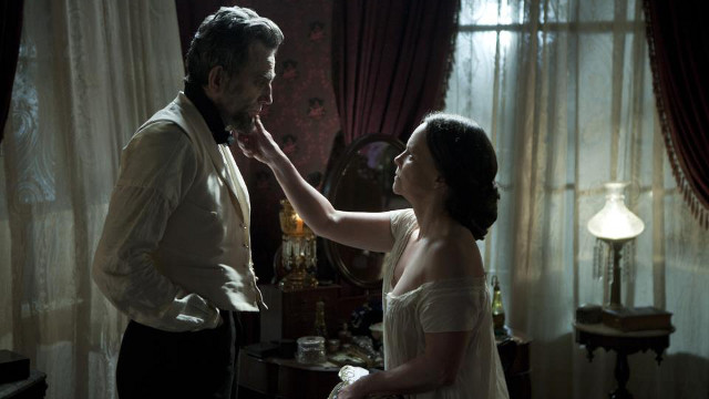 EMOTIONALLY DEVASTATING. Actors and their acting shine in 'Lincoln.' Photo from the 'Lincoln' Facebook page