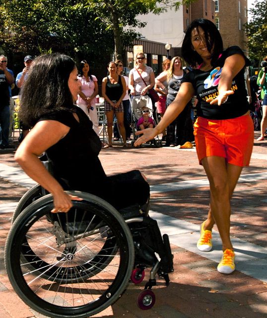Marie with a fellow dancer at the Zouk-Lambada flash mob