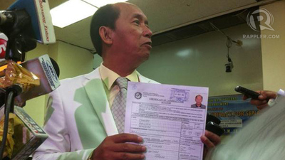 OLD TIMER. Filing his COC for the 4th time, Melchor Chavez is a member of the Marcos-era Kilusang Bagong Lipunan. Photo by Reynaldo Santos Jr