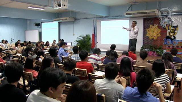 YOUTH'S ROLE. Mindanao-based professor Mahmor Edding stresses the youth's importance in the upcoming polls. Photo by Paterno Esmaquel II