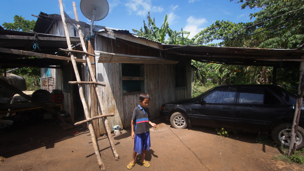 COMMANDER'S HOME. Musa Abdulla, deputy chief of the Royal Sultanate Forces, lives within the camp. Photo by Karlos Manlupig