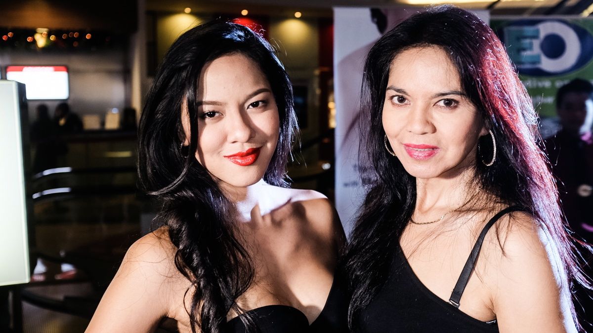 Mara and Isabel Lopez
