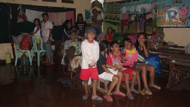 DISPLACED REIDENTS. In Compostela Valley, Rappler meets a community seeking refuge in a classroom. Photo by Karlos Manlupig