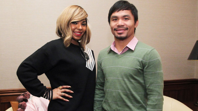 NOT A FOOLISH CHOICE. Singer Ashanti poses with Manny Pacquiao at a Knicks game last month. Photo by Chris Farina/Top Rank