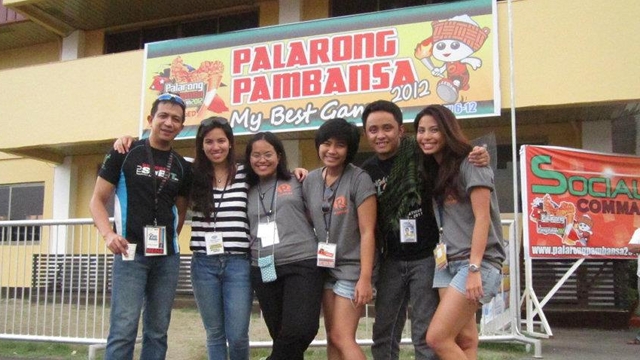 PALARO TEAM. Four interns, including the writer (right-most) with Rappler Natashya Gutierrez (second from left).