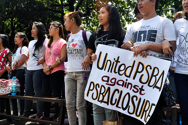NO TO CLOSURE. Students of PSBA-QC held many rallies and gatherings to discuss the impending closure. File photo by Leanne Jazul/Rappler