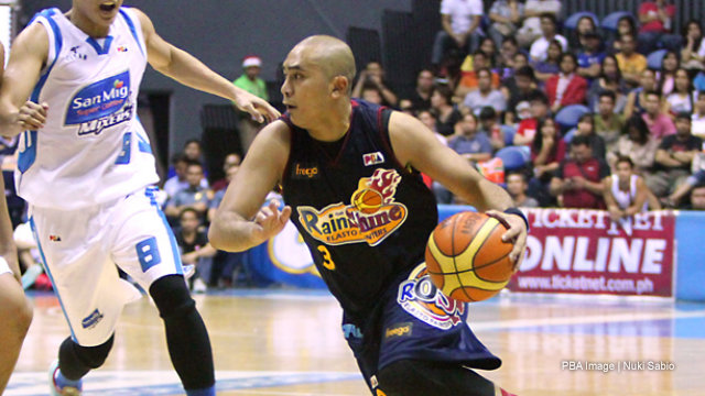 LETHAL GUARD. Paul Lee is among the bigger guards that San Mig Coffee will have to deal with in the Philippine Cup Finals. File Photo by Nuki Sabio/PBA Images