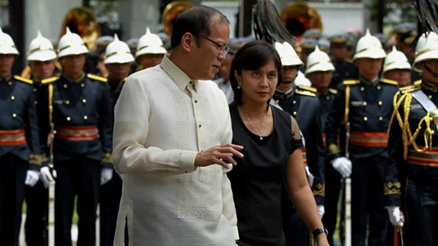 HIGHEST HONOR. President Aquino will confer on Robredo the Legion of Honor, the highest award without the need for approval of Congress. File photo of Aquino and Leni Robredo by Malacañang Photo Bureau 