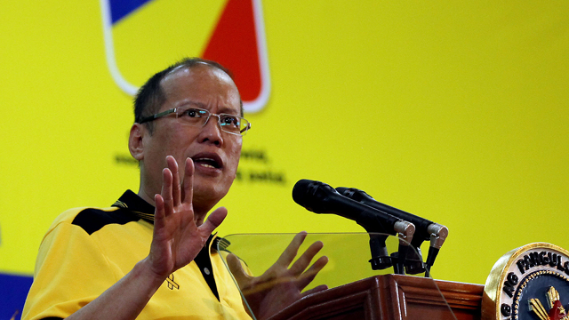 STILL GOOD: The Aquino administration drops 6 points in the latest SWS survey. Malacañang file photo 