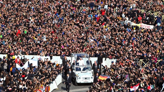 GOODBYE, BENEDICT. Over 50,000 people flock to St Peter's Square to bid Pope Benedict XVI farewell. Photo from AFP