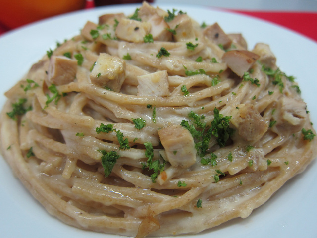 Spaghetti Alfredo with Chicken