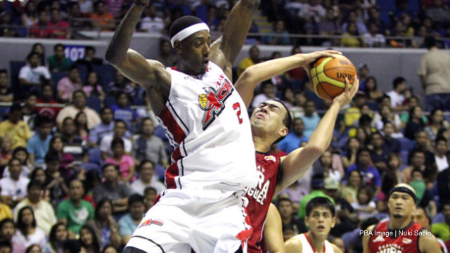 SILENT OPERATOR. Alaska's Rob Dozier has been a quiet yet steady import for the Aces so far as he put up 22 points and 16 rebounds to send Ginebra back to the loss column. Photo by Nuki Sabio/PBA Images