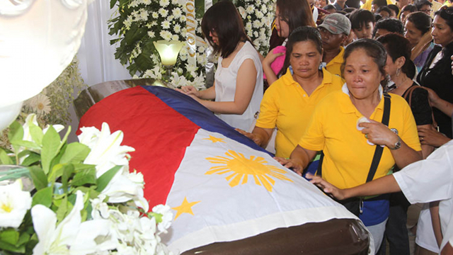 ROBREDO'S REMAINS. The late secretary's body will be transferred to Manila from Naga City on Friday. Photo from Malacañang/PCOO