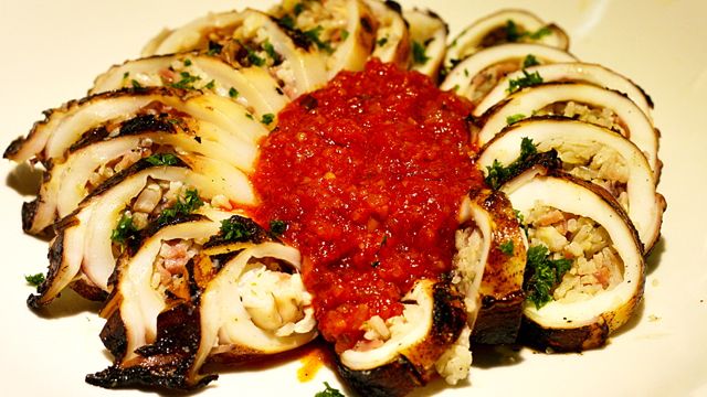 CALAMARES RELLENOS