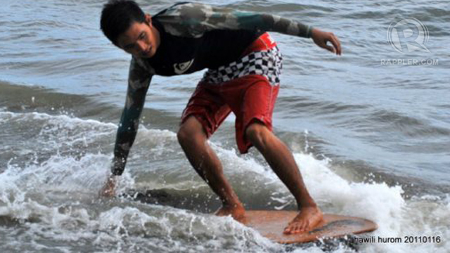 SKIMBOARDING FUN. Now there's one more thing to do in the beaches of Iloilo.